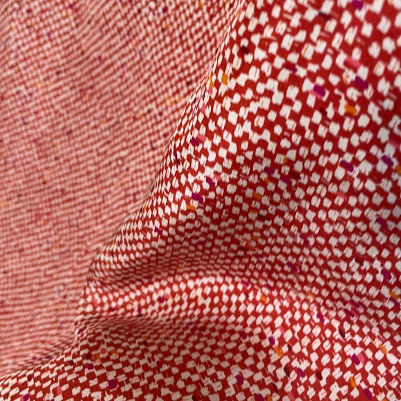 100% Silk Skirt by Kenneth Cole / Red & Beige/ Size 6 - Picture 4 of 9